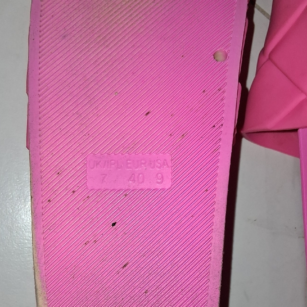 Steve Madden Hot Pink Quilted Slide Sandals - Picture 5 of 5